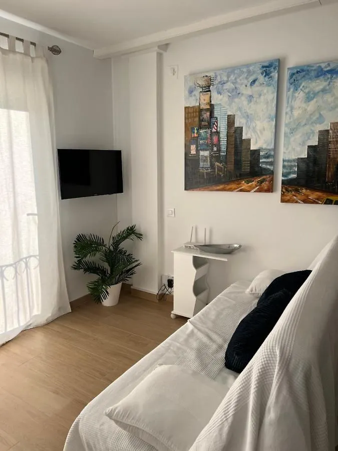Apartamento Para 4 Personas A 200 M De La Playa. Empuriabrava